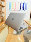 Apple MacBook Air 2017 - Core i7, 8GB RAM, 500GB SSD - 5