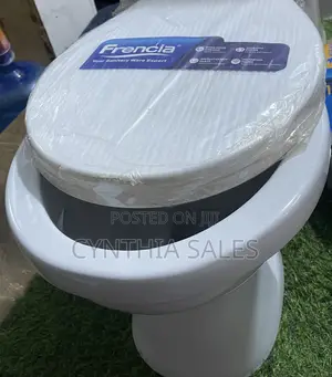Brand New ACE Toilet Seat with Cover