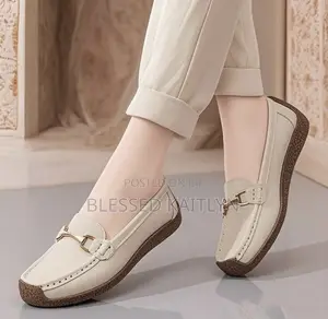 Ladies Casual Horsebit Loafers - Beige