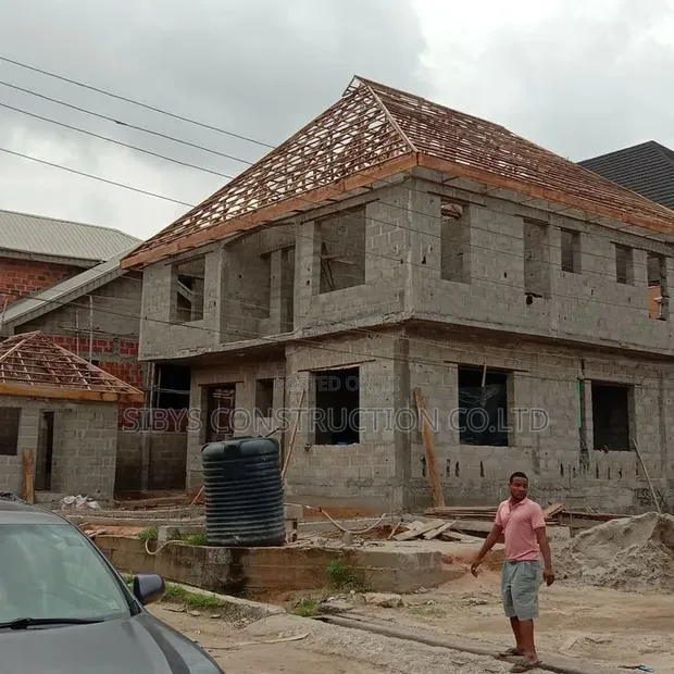 Expert Carpenters for Roofing Services - 1