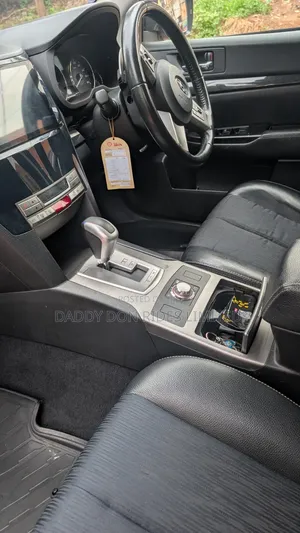 Subaru Outback 2.5i 2012 Black