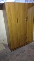 Quality 3-Door, 2-Drawer Wardrobe - 2