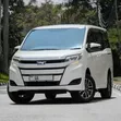 Toyota Noah 2.0 AWD (8 Seater) 2018 White - 3
