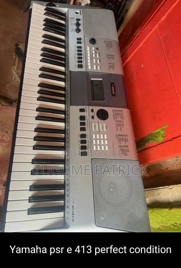 Yamaha PSR-E413 Electronic Keyboard - 1