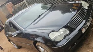 Mercedes-Benz C200 2006 Black
