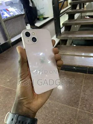 Apple iPhone 13 128GB White